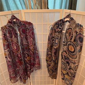 2 Flower Scarves